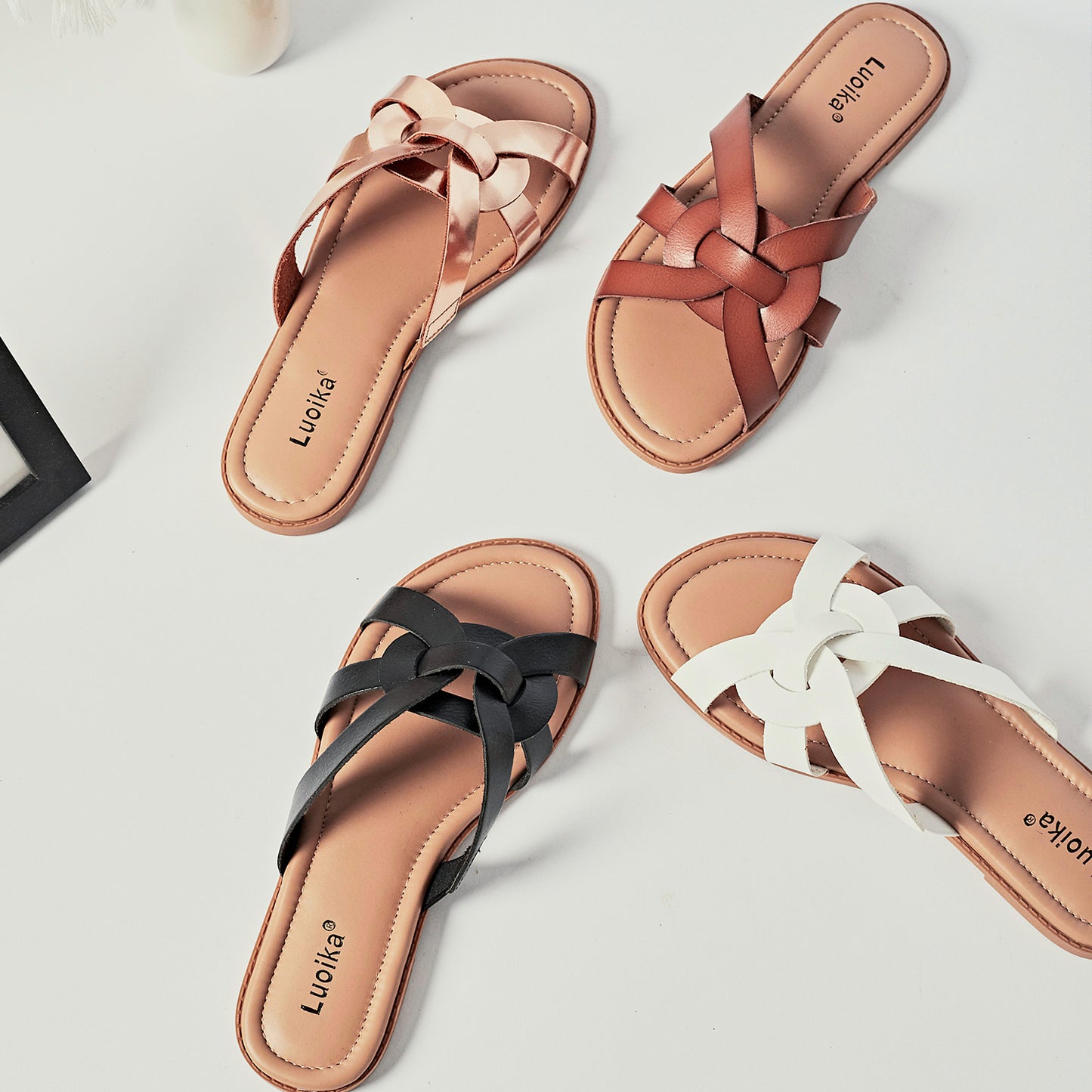 Luoika Women's Wide Width Flat Slides Sandals, Slip on Slide Sandal Casual Comfortable Summer Beach Shoes for Women.