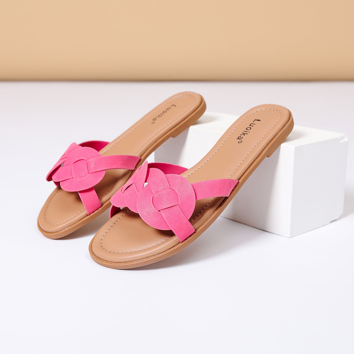 Luoika Women's Wide Width Flat Slides Sandals, Casual Comfortable Summer Beach Shoes Slip on Slide Sandal for Women.
