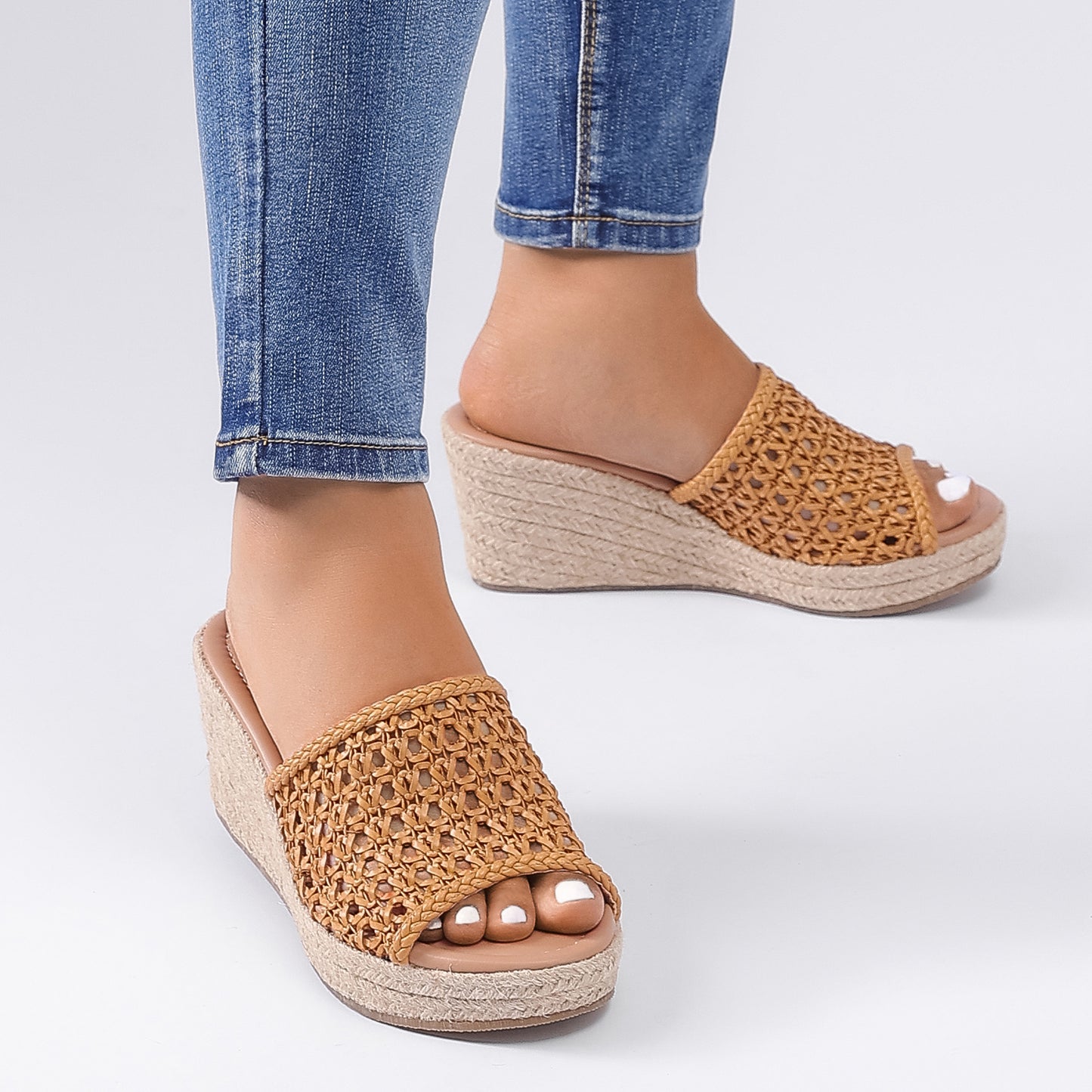 Luoika Women's Wide Width Wedge Slides Sandals, Slip on Plateform Wedge Pump Heel Casual Summer Sandals for Women.