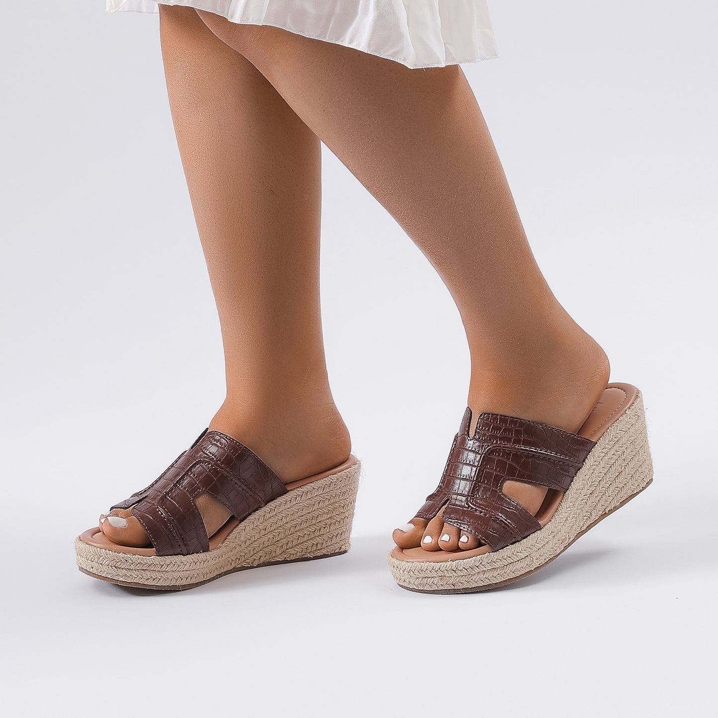 Luoika Women's Wide Width Wedge Slides Sandals, Slip on Plateform Wedge Pump Heel Casual Summer Sandals for Women.