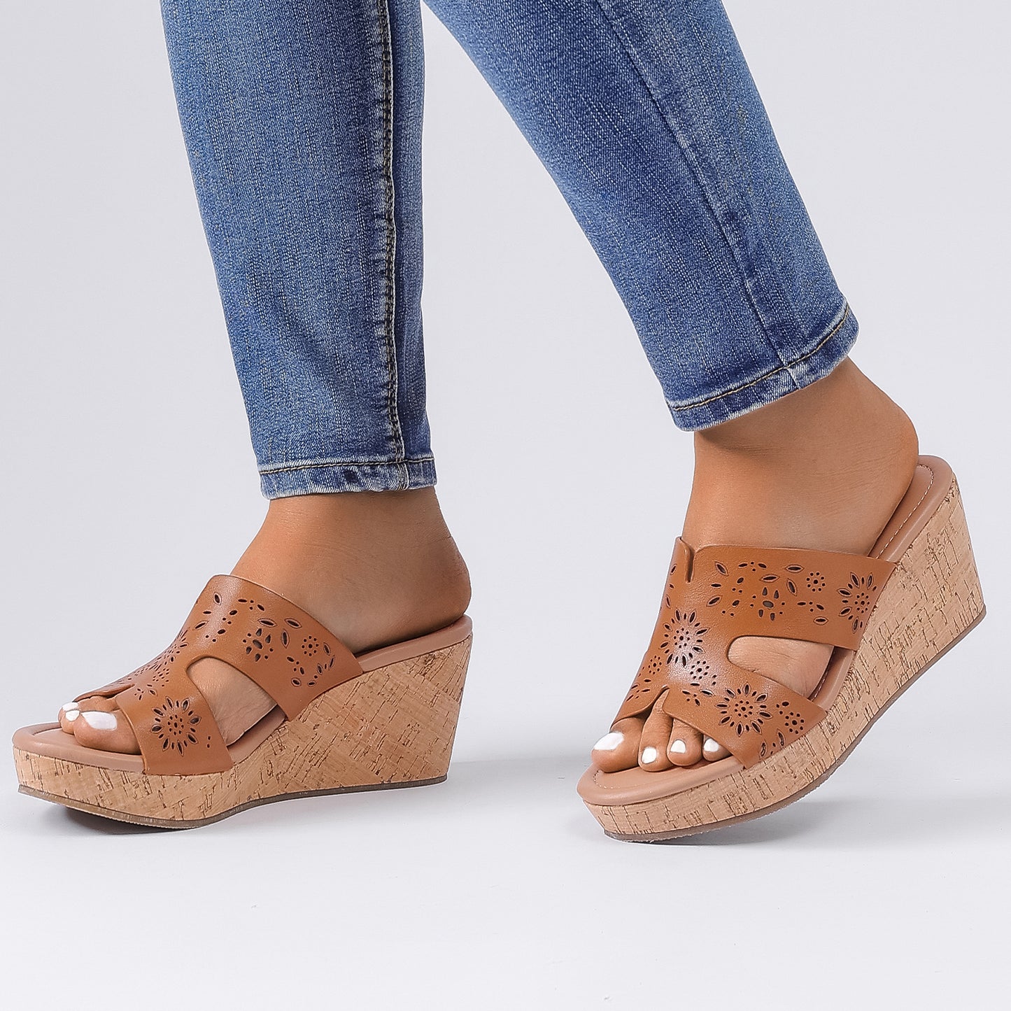 Luoika Women's Wide Width Wedge Slides Sandals, Slip on Plateform Wedge Pump Heel Casual Summer Sandals for Women.