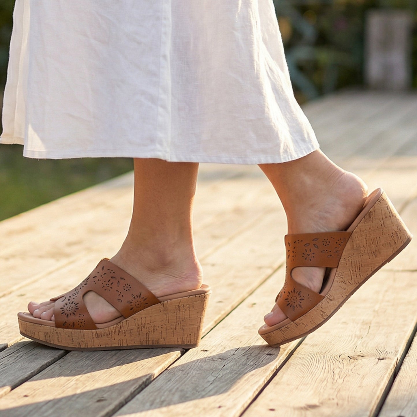 Luoika Women's Wide Width Wedge Slides Sandals, Slip on Plateform Wedge Pump Heel Casual Summer Sandals for Women.